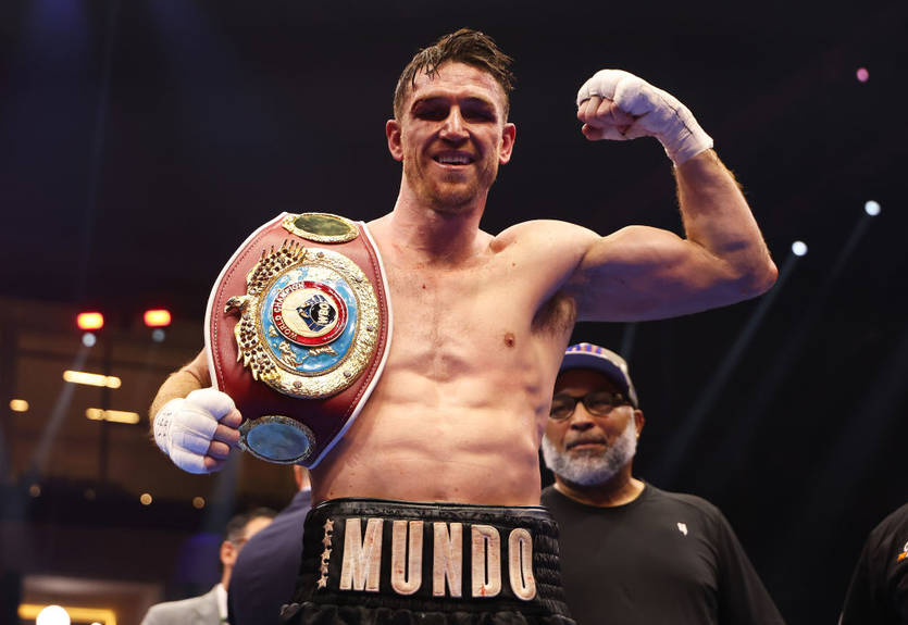 Смит уверенно победил Буатси по очкам в Эр-Рияде Смит уверенно победил Буатси по очкам в Эр-Рияде