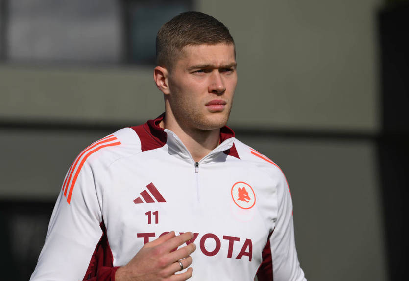 Довбик продолжает тренироваться по индивидуальной программе