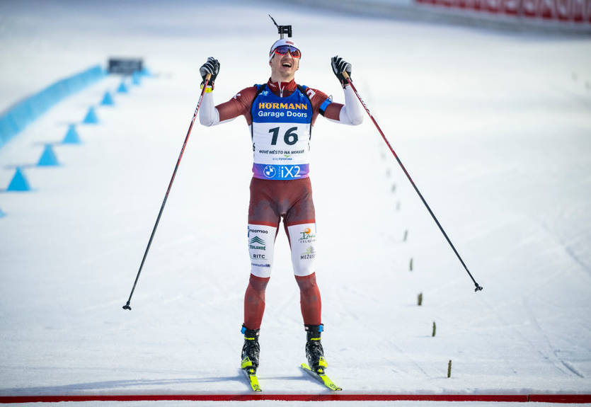 Побитий тренером біатлоніст достроково завершив сезон через перелом Побитий тренером біатлоніст достроково завершив сезон через перелом