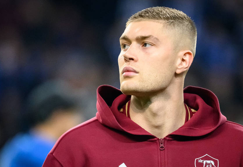 Довбик потрапив у заявку Роми на найближчий матч Серії А