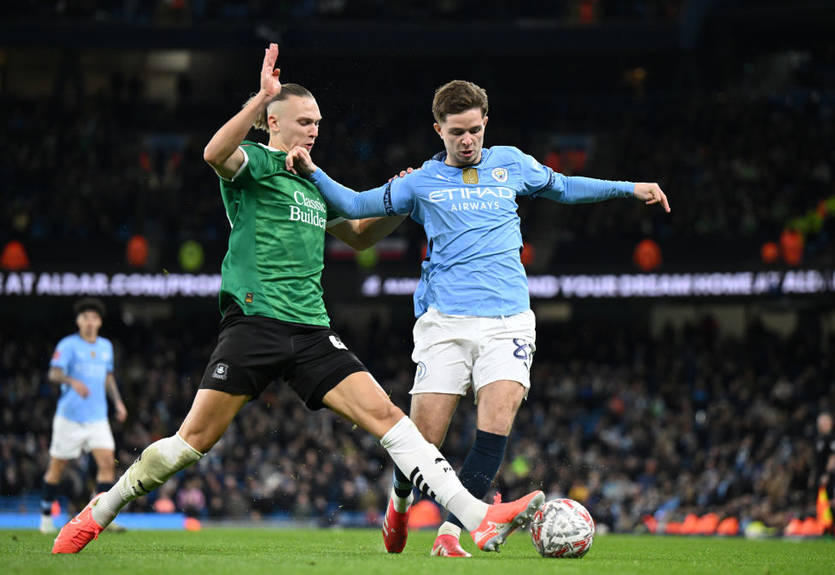 Манчестер Сити, несмотря на пропущенный от Таловерова, прошел Плимут в Кубке Англии