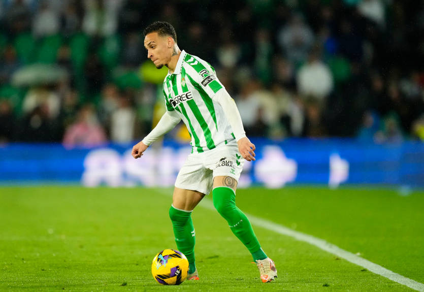 Аморим высказался об удачном старте Антони в аренде в Бетисе