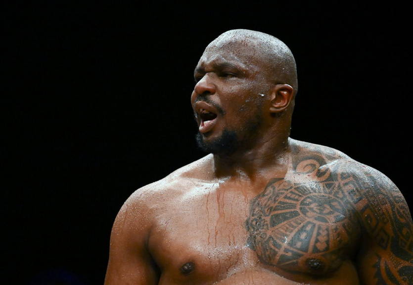 "Буквально розчавив палець": Вайт розповів про травму, через яку зірвався бій з Джойсом "Буквально розчавив палець": Вайт розповів про травму, через яку зірвався бій з Джойсом