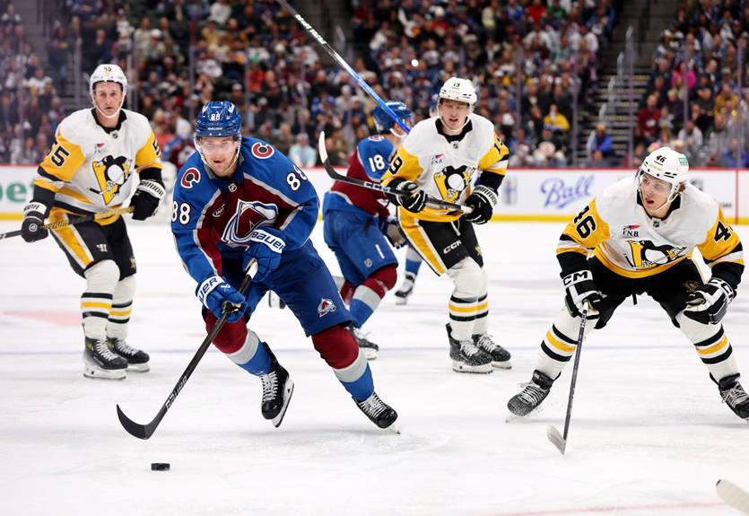 НХЛ: Колорадо одолел Питтсбург, Анахайм разгромил Эдмонтон