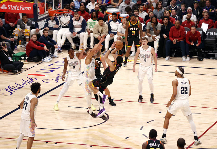 НБА: Юта без Михайлюка проиграла Торонто, Денвер дожал Финикс, Миннесота обыграла Майами НБА: Юта без Михайлюка проиграла Торонто, Денвер дожал Финикс, Миннесота обыграла Майами