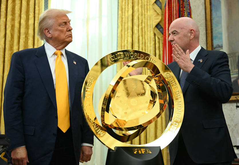Інфантіно представив Трампу трофей клубного чемпіонату світу