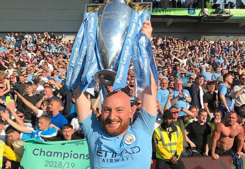 Тренер Ман Сити по физподготовке радовался победе в Кубке Англии больше чем все игроки Тренер Ман Сити по физподготовке радовался победе в Кубке Англии больше чем все игроки