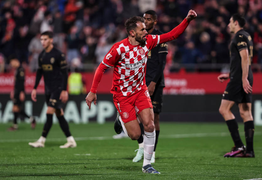 Жирона з Циганковим уникла поразки від Валенсії Жирона з Циганковим уникла поразки від Валенсії