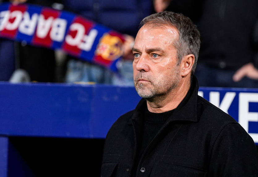 Флик намерен избавиться от трех футболистов Барселоны Флик намерен избавиться от трех футболистов Барселоны