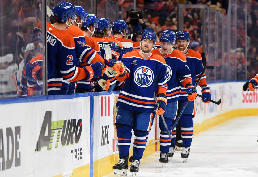 НХЛ: Разгромные победы Ванкувера, Эдмонтона и Монреаля