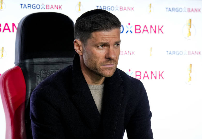 Алонсо може залишитися в Байєрі ще на один сезон