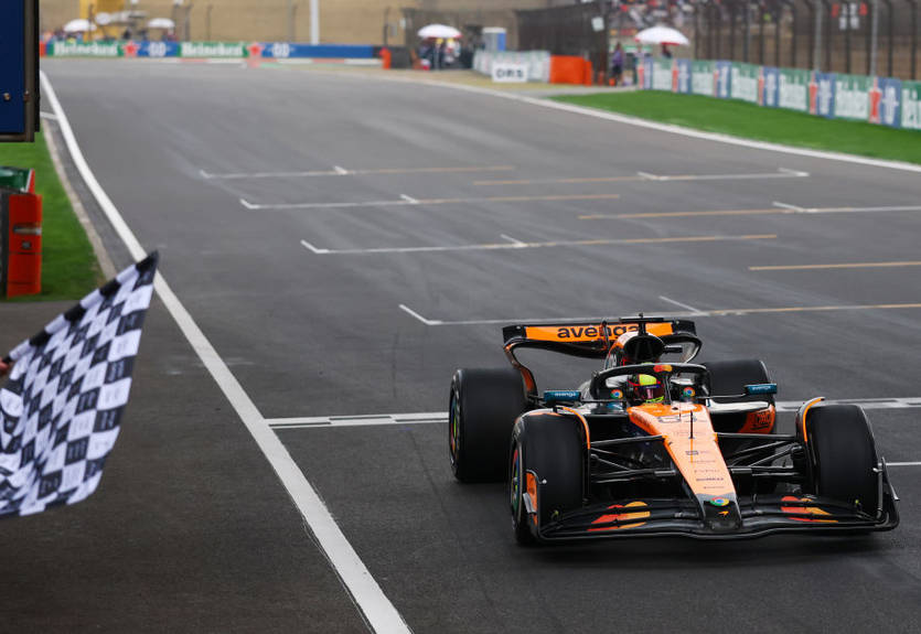 Макларен з дублем виграв Гран-прі Китаю