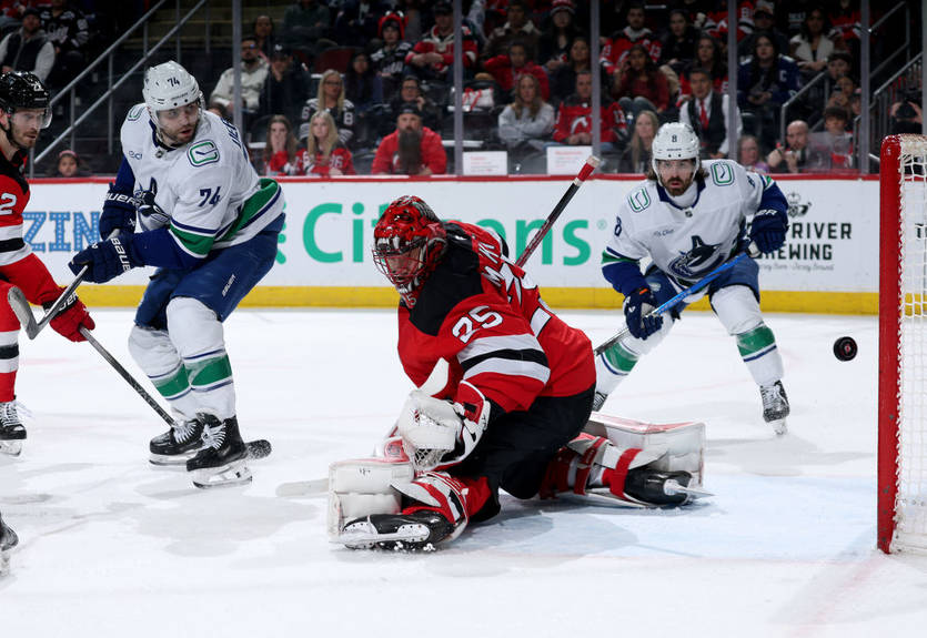 НХЛ: Ванкувер здолав Нью-Джерсі, Даллас здобув перемогу над Міннесотою