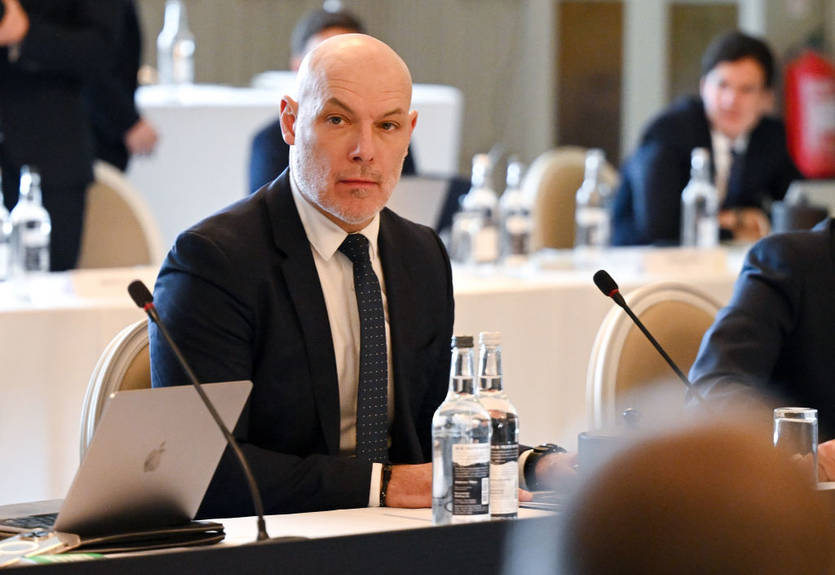 Голова суддівського корпусу АПЛ розкрив заробітню плату рефері