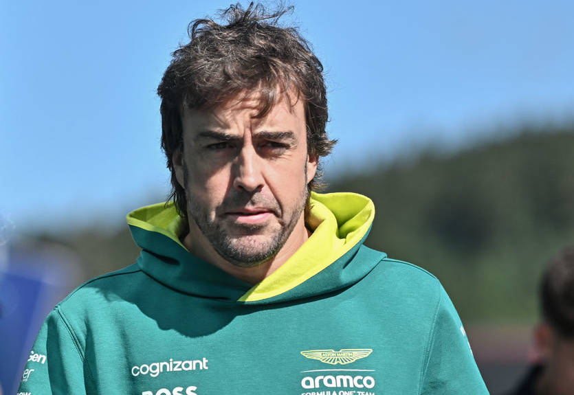 Алонсо считает, что сезон будет очень тяжелым для Астон Мартин Алонсо считает, что сезон будет очень тяжелым для Астон Мартин