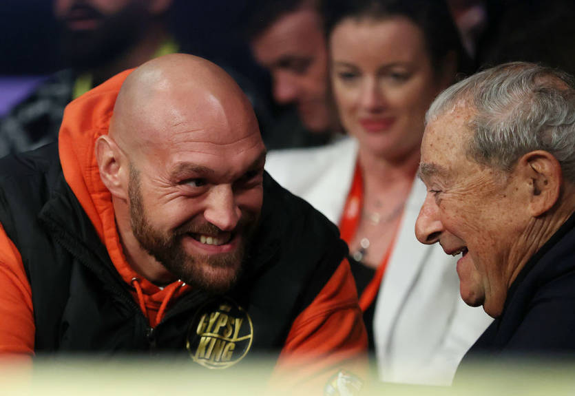 "Достаточно": Промоутер Фьюри посоветовал ему больше не возвращаться в ринг