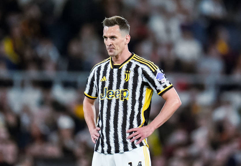 Ювентус збирається розірвати контракт із травматичним форвардом