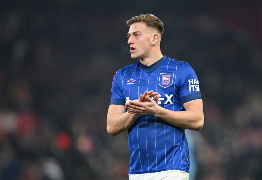 Манчестер Юнайтед нацелился на сына легенды АПЛ