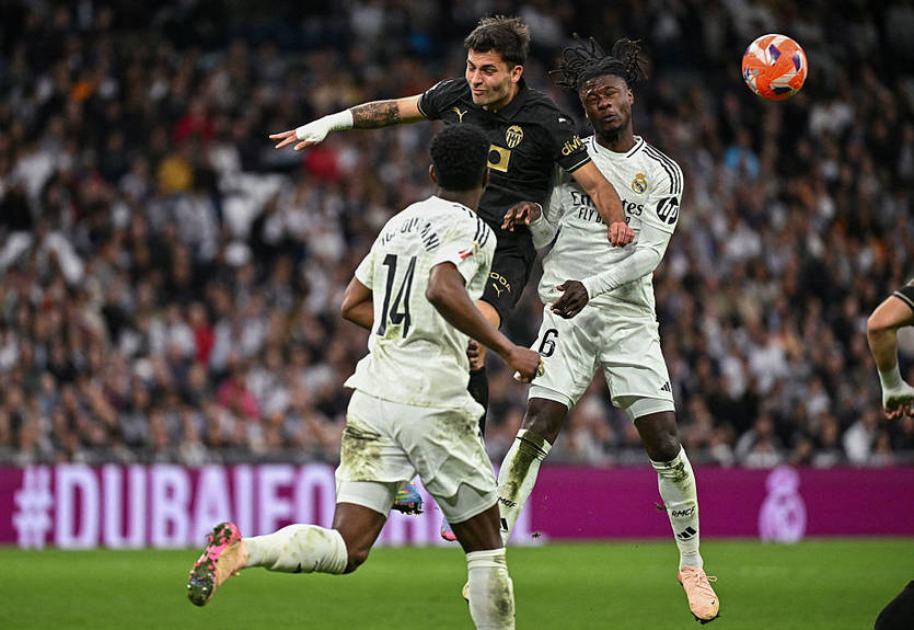 Валенсія на останніх хвилинах сенсаційно обіграла Реал