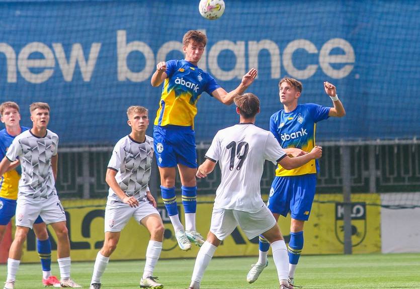 Заря получила техническое поражение в матче чемпионата U-19 с Динамо Заря получила техническое поражение в матче чемпионата U-19 с Динамо