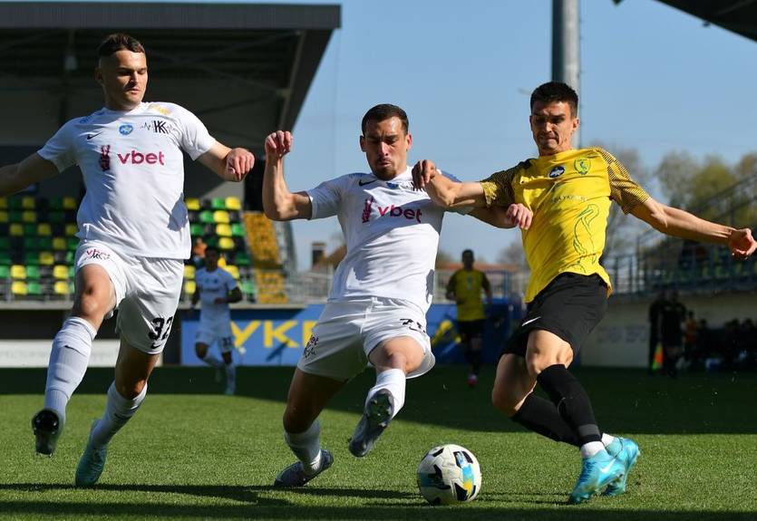 Колос переграв Лівий Берег