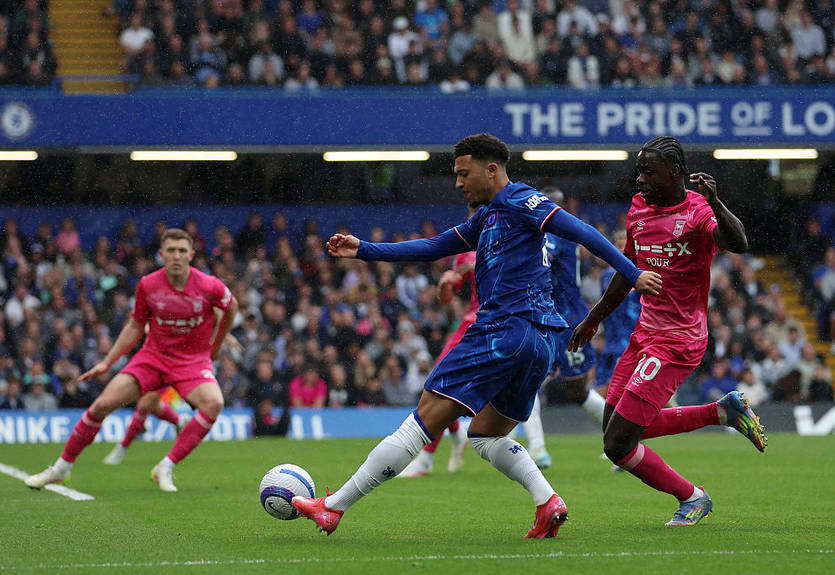 Челси во втором тайме избежал фиаско с Ипсвичем