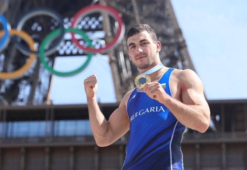 Новіков підписав лист із проханням повернути до збірної Болгарії російського тренера