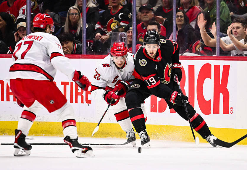 НХЛ: Рейнджерс всухую переиграл Тампу-Бэй, Оттава и Каролина устроили голевую феерию