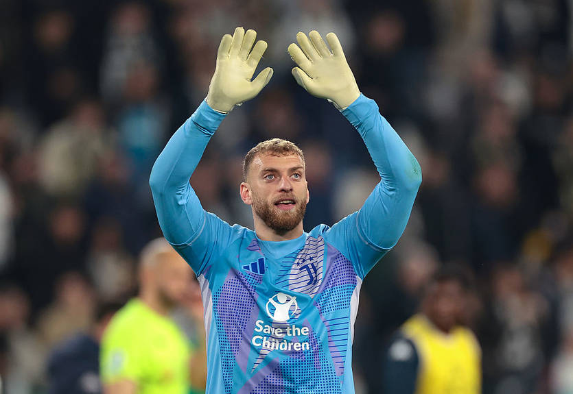 Манчестер Сити приценивается к дуэту из Ювентуса