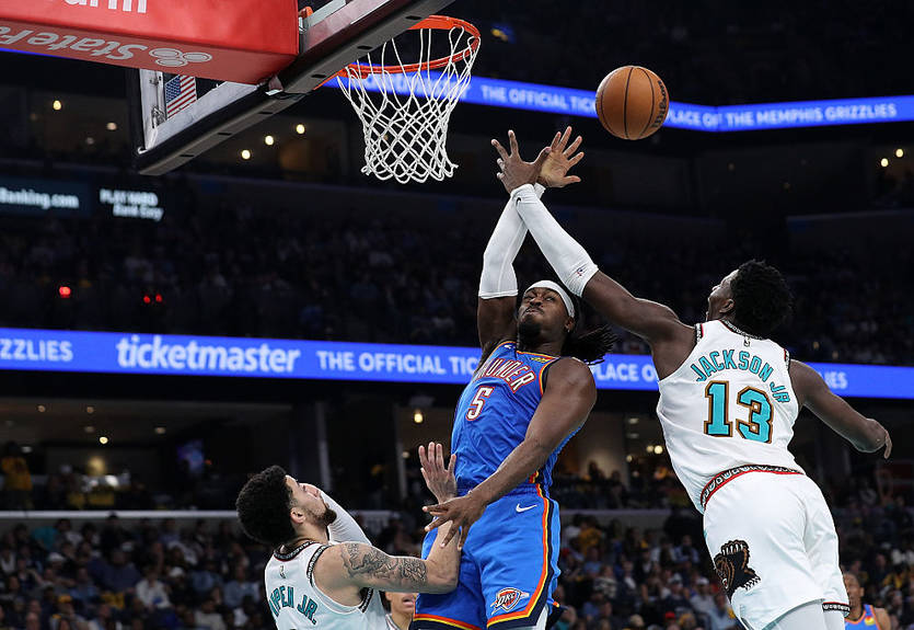 НБА, плей-офф: Кліпперс повели в серії з Денвером, Оклахома здобула третю перемогу над Мемфісом НБА, плей-офф: Кліпперс повели в серії з Денвером, Оклахома здобула третю перемогу над Мемфісом