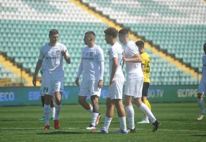 Середняк УПЛ получил трансферный бан