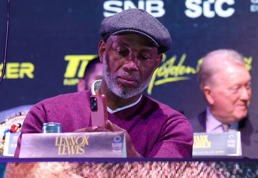 Легендарный Льюис раскрыл козыри Усика