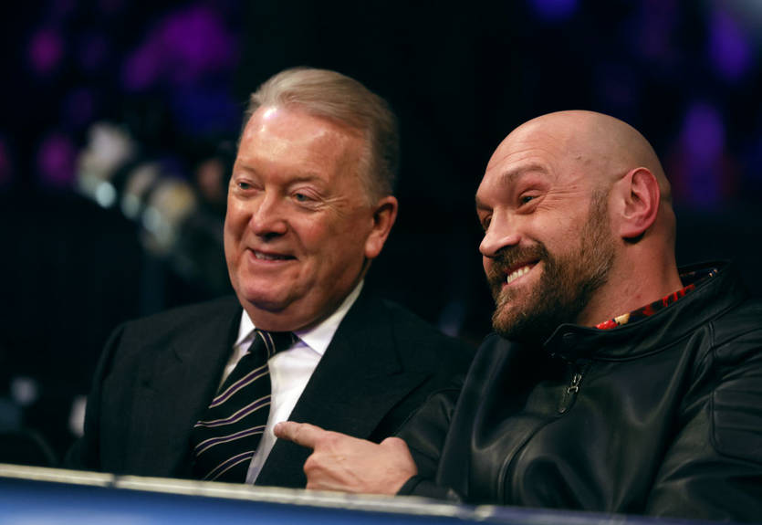 "Об этом говорили много лет": Промоутер Фьюри оценил вероятность боя с Джошуа