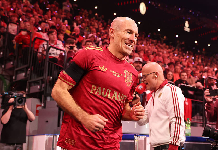 Легенда сборной Нидерландов начнет тренерскую карьеру