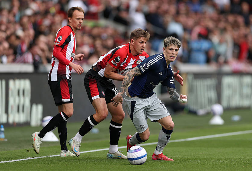 Брентфорд - Манчестер Юнайтед / Getty Images