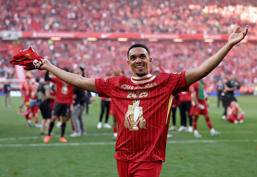 Ночной клуб Ливерпуля запретил посещение Александру-Арнольду