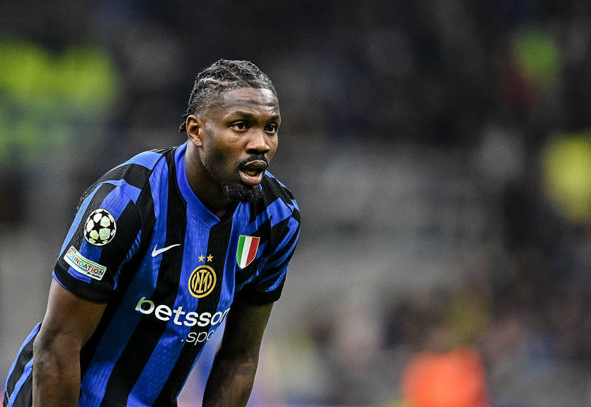 Нападник Інтера отримав звинувачення у зґвалтуванні актриси фільмів для дорослих