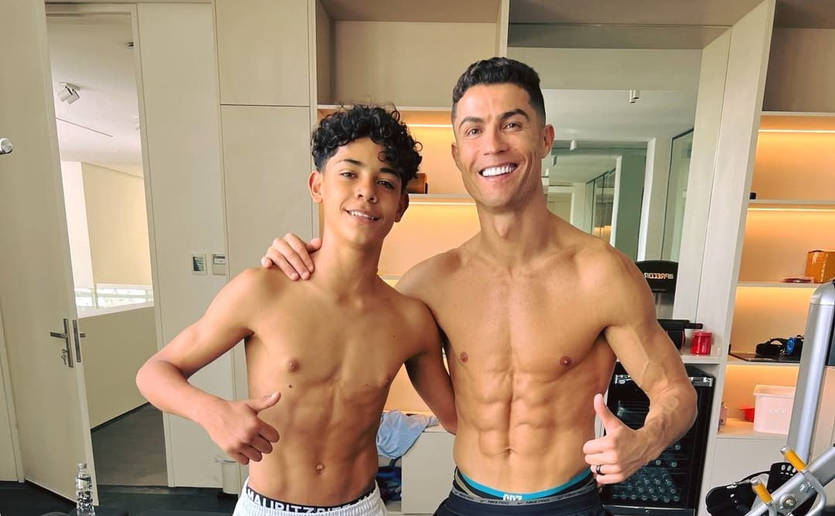 Кріштіану Роналду із сином / Instagram