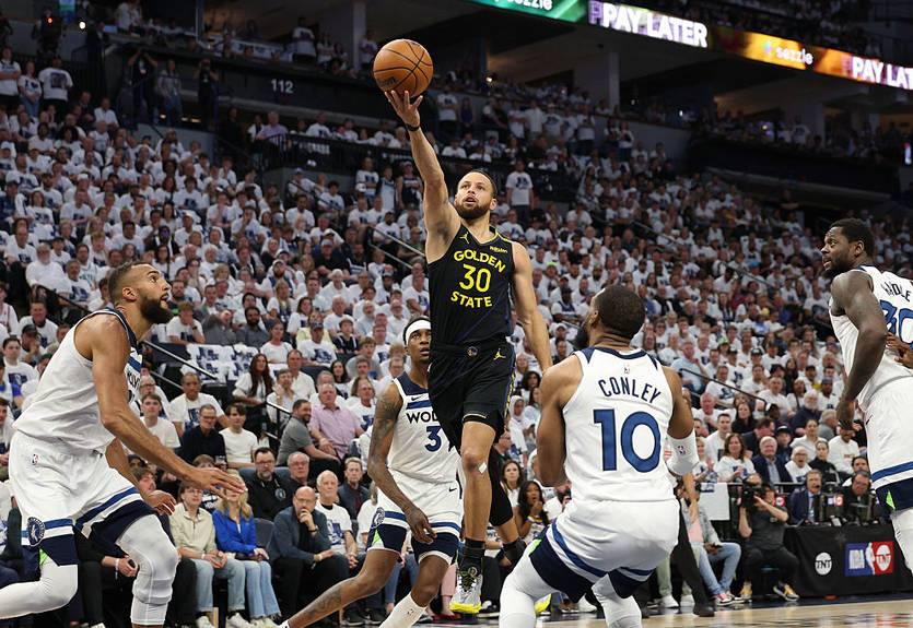 НБА, плей-офф: Индиана второй раз обыграла Кливленд, Голден Стэйт взял верх над Миннесотой НБА, плей-офф: Индиана второй раз обыграла Кливленд, Голден Стэйт взял верх над Миннесотой