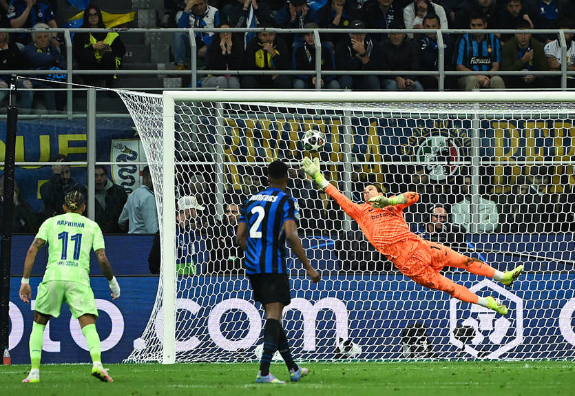 Волшебные сейвы: назван лучший игрок полуфинала Лиги чемпионов Интер - Барселона