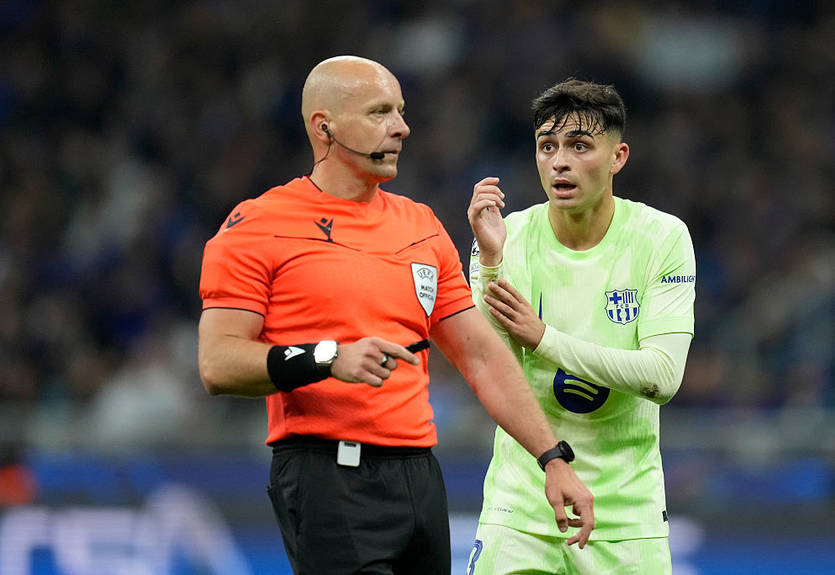 "УЄФА повинен розібратися": Хавбек Барселони поскаржився на арбітра після поразки від Інтера
