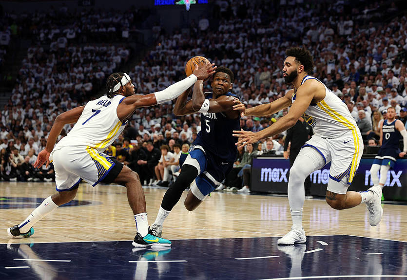 НБА, плей-офф: Миннесота разгромила Голден Стэйт во втором матче