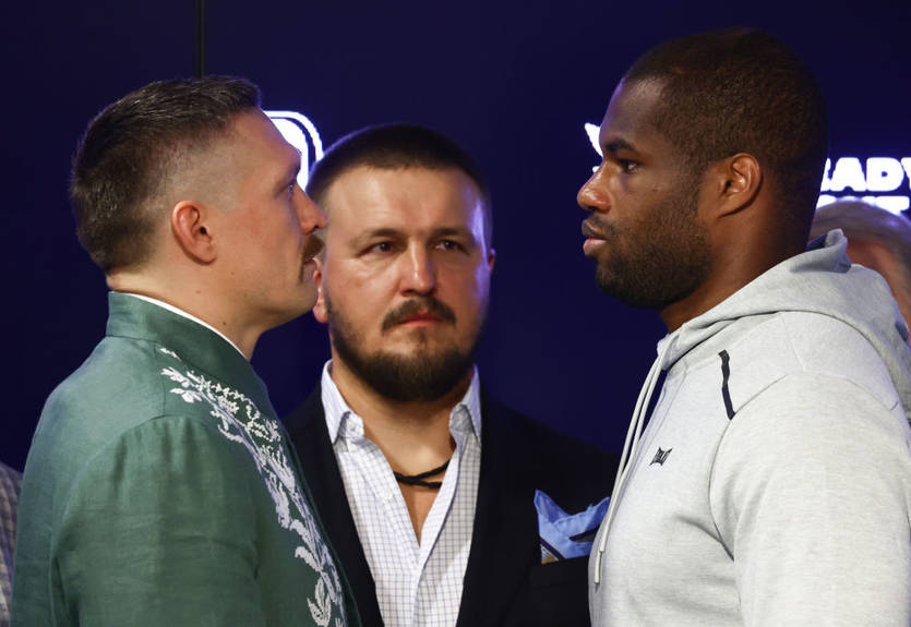 "Унизил и остановил": отец Фьюри оценил скандальный удар в бою Усик - Дюбуа