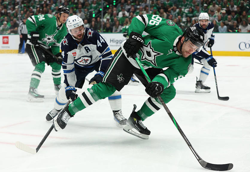 НХЛ, плей-офф: Даллас одержал победу над Виннипегом, Флорида обыграла Торонто НХЛ, плей-офф: Даллас одержал победу над Виннипегом, Флорида обыграла Торонто