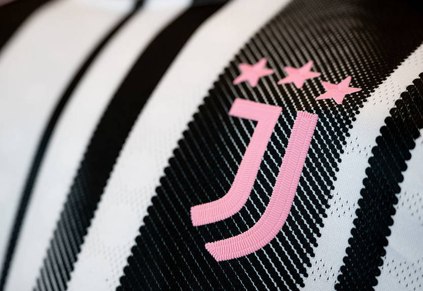 Ювентус представил домашнюю форму на следующий сезон Ювентус представил домашнюю форму на следующий сезон