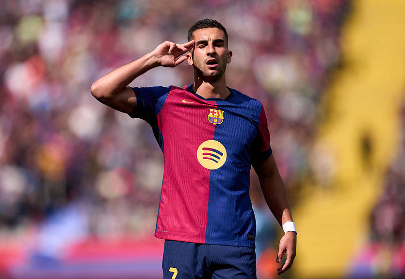 Нападающий Барселоны перенес операцию