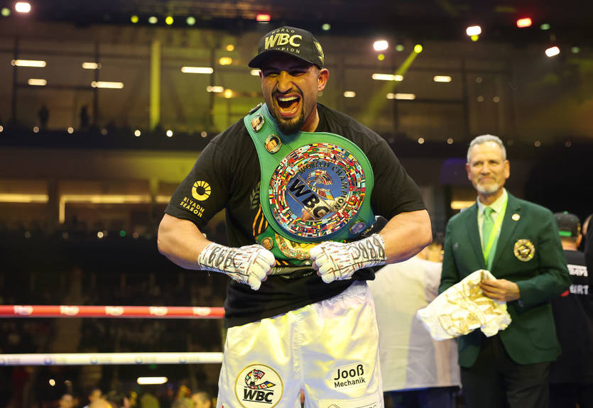 Отец Фьюри назвал следующего чемпиона мира после Усика