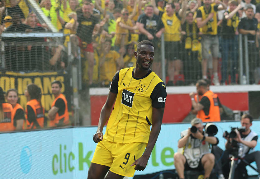 ПСЖ нацелился на лучшего бомбардира Лиги чемпионов