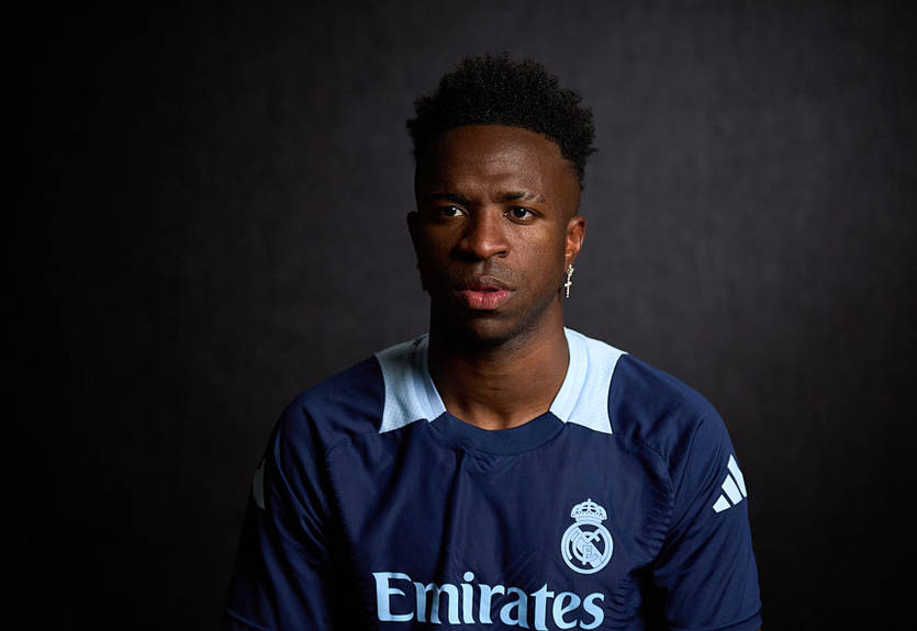 Винисиус требует огромную зарплату по новому контракту с Реалом