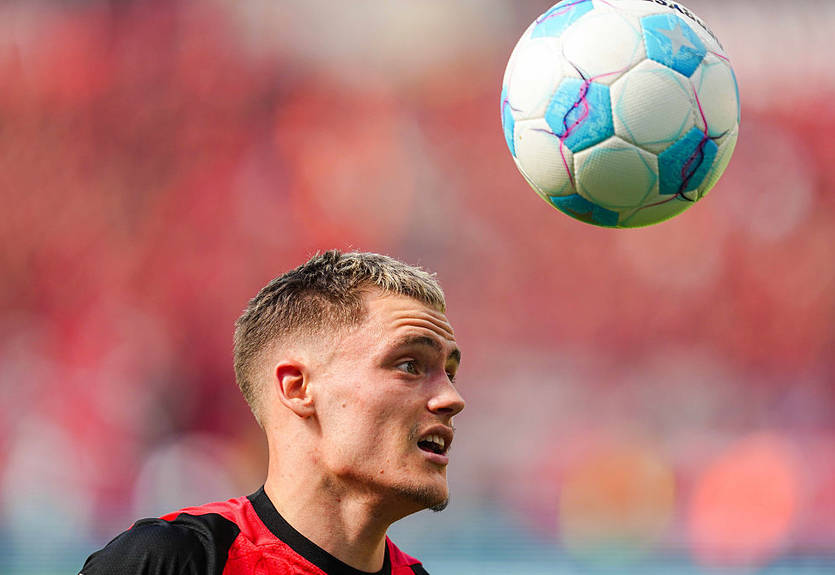 Спортивный директор Баварии прокомментировал интерес к Вирцу